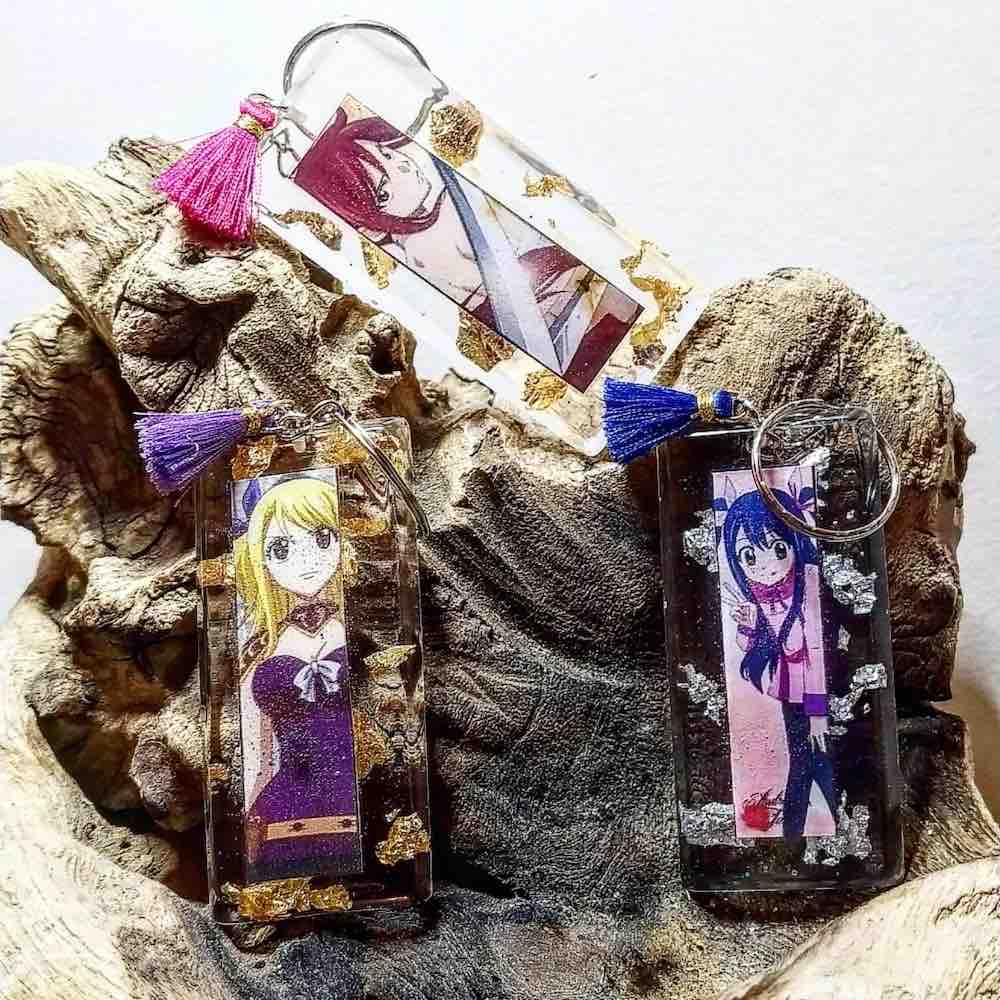 Trois porte-clés Fairy Tail version femme