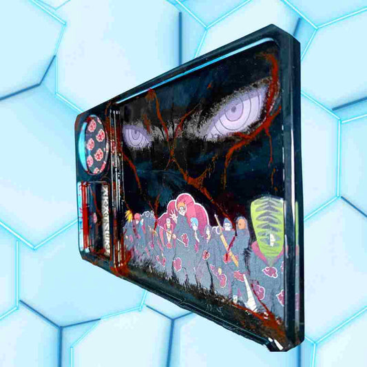 Plateau d'organisation noir et rouge sur le thème de Naruto